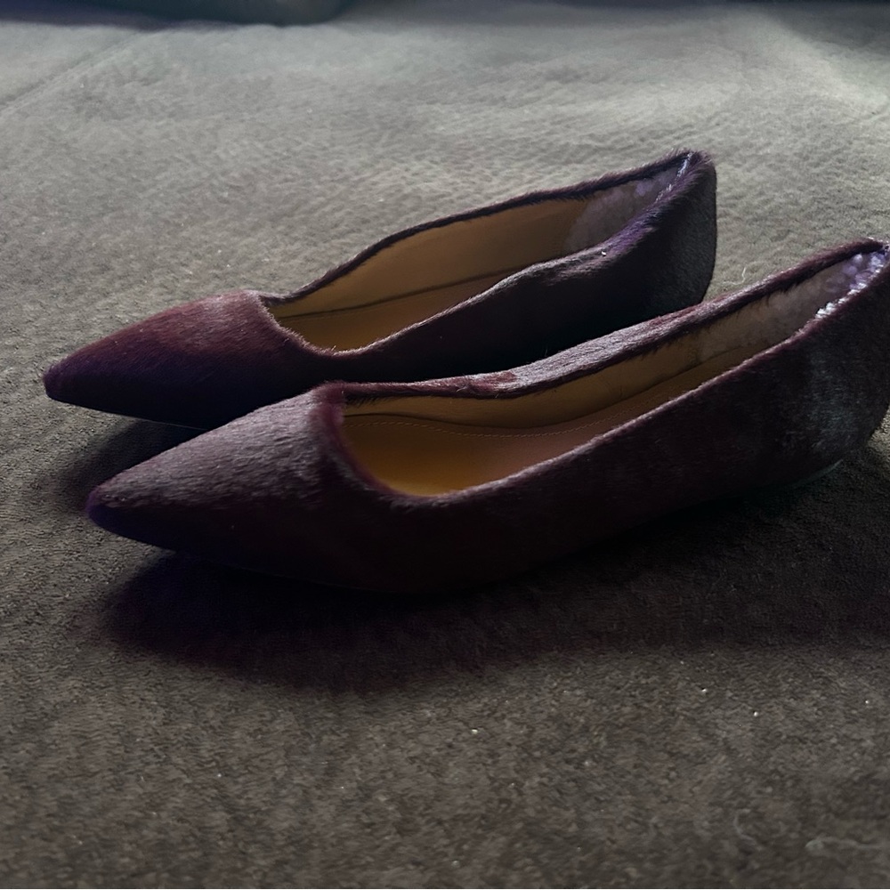 Elegant & Rare UGG Collection Deep Burgundy Cow Hair Women's Shoes, size 7